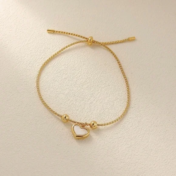 NEW 18k Gold Plated Heart Bracelet - Picture 6 of 8